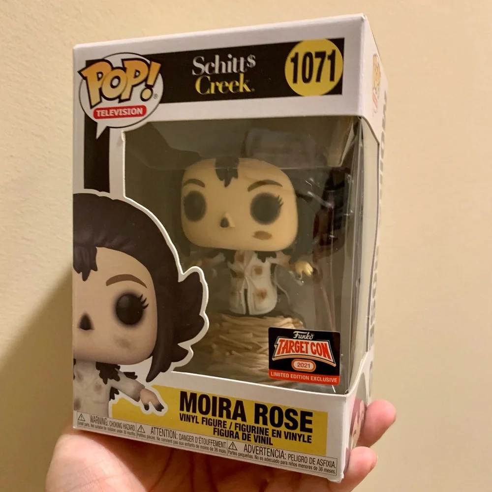 NIB Schitt’s Creek Crows Have Eyes Moira Funko Pop #1071 - Picture 3 of 8